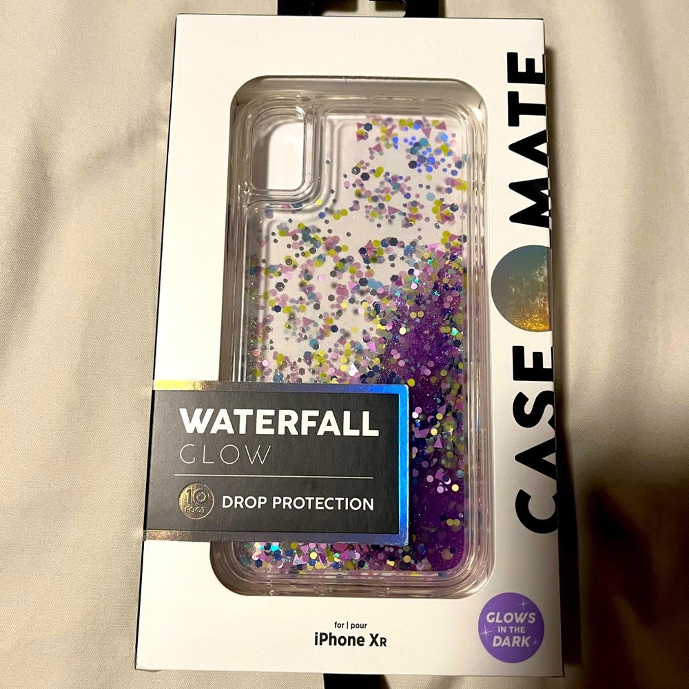 IPhone XR Glow in the Dark phone case